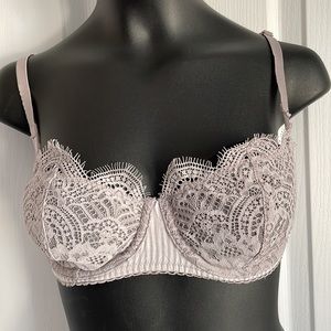Victoria’s Secret Dream Angels underwire grey lace and stripe combo Sz 34C